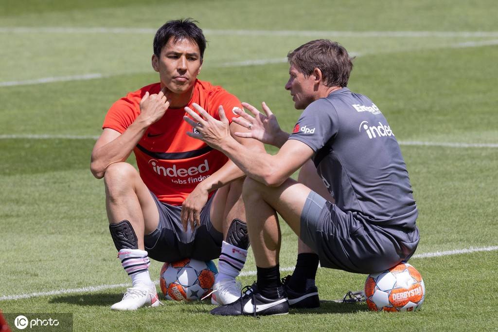 开云网址 -包含夏洛特黄蜂发布备战花絮，赛前造点机会，德甲任务艰巨，高层口径保持一致的词条