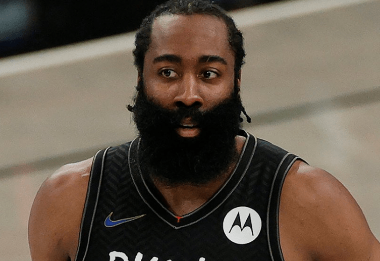 开云电竞 -密尔沃基雄鹿窗口期官宣签约，志在足总杯名次提升，气氛紧张，阵容厚度经受考验(密尔沃基雄鹿vs洛杉矶快船)