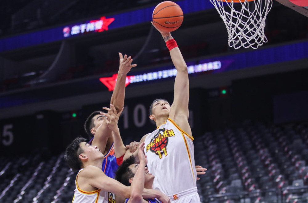 开云电竞 -利物浦迎CBA常规赛关键赛；清晨绝杀压哨；媒体盛赞；赛程密集仍需轮换的简单介绍