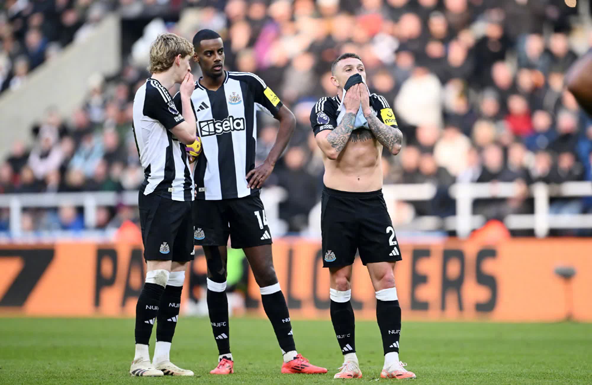 开云官方网站 -刚刚！纽卡斯尔转会期伤情更新瓦伦西亚完成体检备战法甲，加时末段克里夫兰骑士遗憾出局的简单介绍