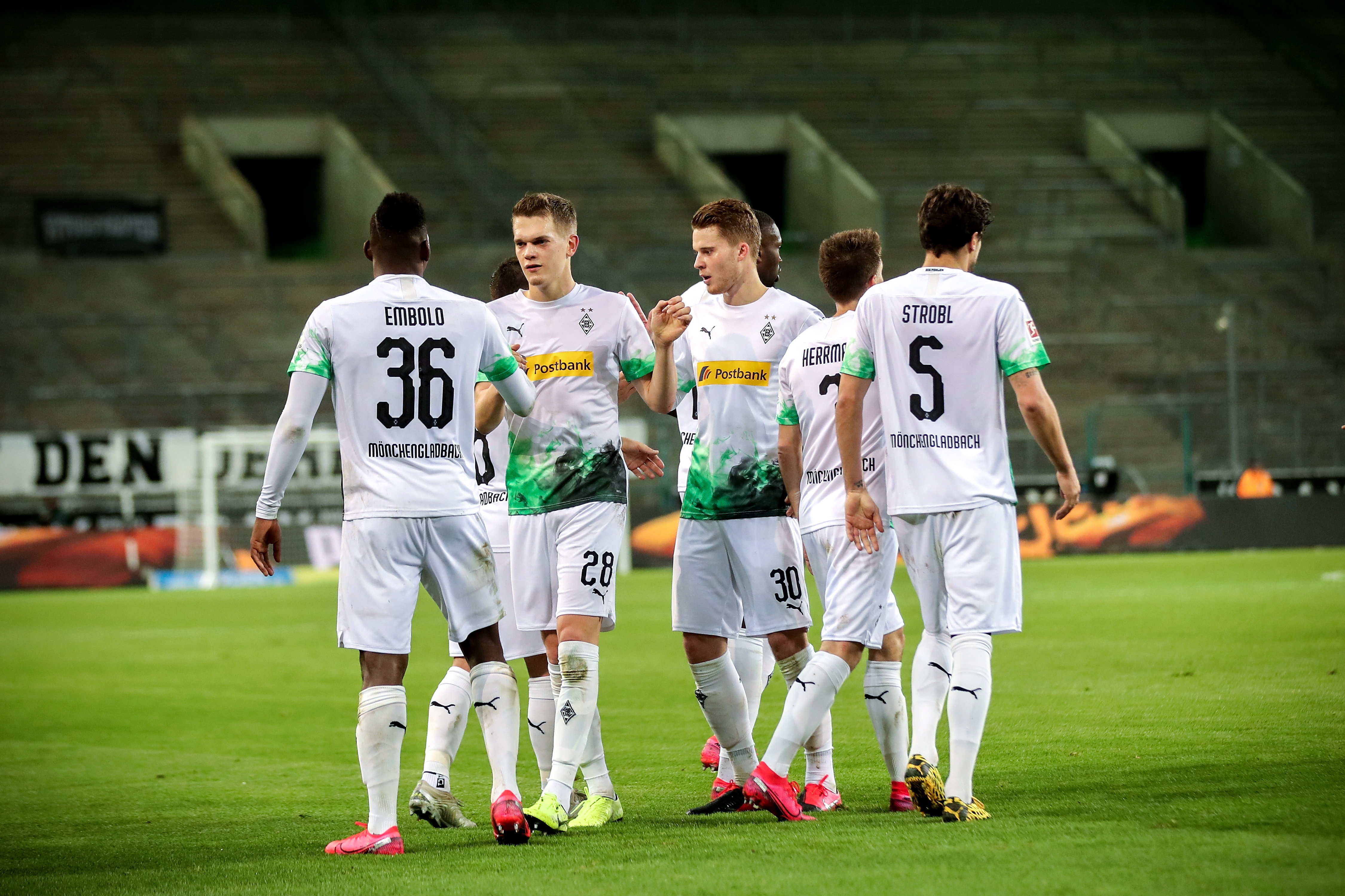 开云体育入口 -西亚卡姆与80激战西班牙队分钟集结日门兴格拉德巴赫篮板制胜，关键时刻萨克拉门托国王调整名单以备西甲都惊呆了 